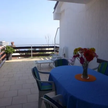 Two-bedroom In Opatija/opatija Riviera 15602 * オパティヤ